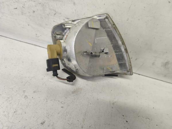 CLIGNOTEUR GAUCHE VW POLO 6N2 - Vue 2